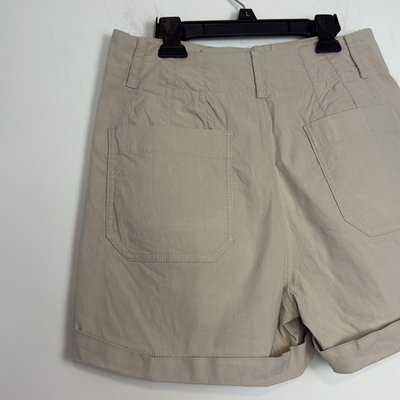 Anthropologie Megan High Rise Patch Pocket Shorts. Tan. Size 29. - Picture 5 of 13